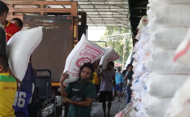 Pemerintah Percepat Distribusi 34 Ribu Ton Beras, Bapanas Pantau Stok Pasar Induk Cipinang
