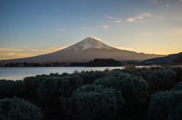 Prefektur Shizuoka Batasi Pendakian Gunung Fuji di Malam Hari