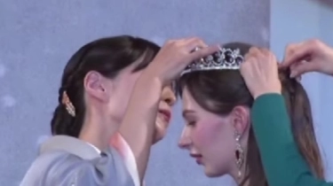 Ketahuan Selingkuh dengan Pria Beristri, Mahkota Miss Japan Karolina Shiino Dicabut