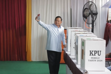 Prabowo Keluar dari Rumah Kertanegara, Pendukung: Presiden, Presiden, Presiden!