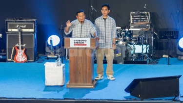 Prabowo Subianto Ucapkan Terima Kasih kepada Mayor Teddy: Untung Masih Aktif, Kalo Enggak Dia Nyapres