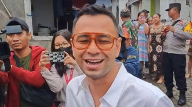 Raffi Ahmad Ditegur Petugas KPPS Gara-gara Main Ponsel di TPS