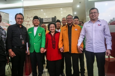 Suara Prabowo-Gibran Menggelembung di Setiap TPS, OSO: Ini Pemilu Gila!
