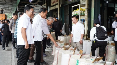 Jokowi Pastikan Beras SPHP Bulog Sudah Membanjiri Pasar Induk Cipinang