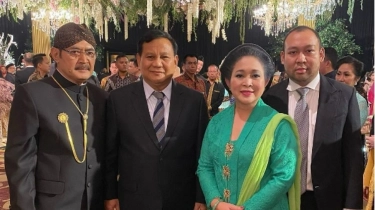 Selalu di 'Cie Cie' Pendukung, Ternyata Dari Sini Mulanya Prabowo Jatuh Cinta ke Titiek Soeharto