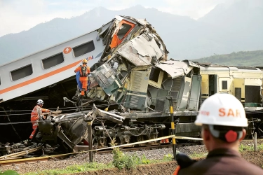 KNKT Ungkap Penyebab Tabrakan Adu Banteng Kereta Turangga Vs Baraya di Cicalengka