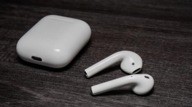 Jangan Asal-asalan, Begini Cara Membersihkan AirPods dengan Benar