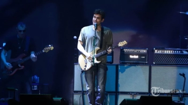 Lirik dan Terjemahan Lagu Waiting On The World To Change - John Mayer