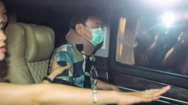 Eks PM Thailand Thaksin Shinawatra Bebas Bersyarat, Pulang ke Kediaman Keluarga Ditemani 2 Putrinya