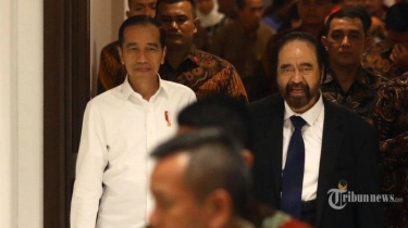 Pertemuan dengan Jokowi Berlangsung Tertutup, Surya Paloh Hampir Dua Jam Berada di Istana