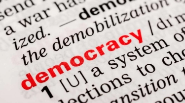 4 Syarat Agar Demokrasi Kokoh Menurut MUI, Yang Pertama Sering Dikritisi