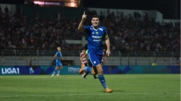 Lakoni Laga ke-100 bersama Persib, Target Nick Kuipers Bawa Pulang Tiga Poin ke Bandung