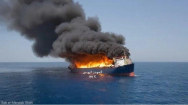Tiga Gebukan Houthi dalam Sehari: Pelabuhan Israel, Kapal Inggris, dan Destroyer AS Diguyur Serangan