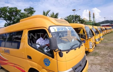 Dari Bandara Sentani ke Kota Jayapura Naik DAMRI, Simak Tarif, Jadwal dan Rute yang Disediakan