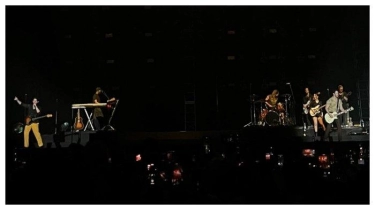 Jonas Brothers Sukses Gelar Konser Pertamanya di Indonesia