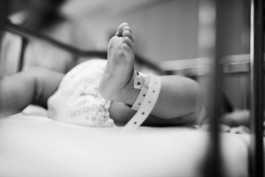 Bayi  Ditemukan dalam Kardus di Tamansari, Usianya Baru 2 Hari