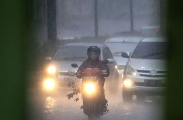 Ramalan Cuaca Hari Ini, BMKG Sebut Hampir Seluruh Wilayah Indonesia Akan Alami Hujan Lebat