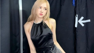 5 Inpirasi OOTD Black MIni Dress ala Rose Blackpink: Pancarkan Aura Perempuan Dewasa!