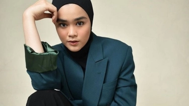 Gaya Kasual yang Kekinian: Sneakers Jadi Andalan Gaya Streetwear Sivia Azizah