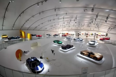 Ferrari Hadirkan Pameran 'One of a Kind' Khusus untuk Penggemar, Tampilkan Koleksi Eksklusif Langka