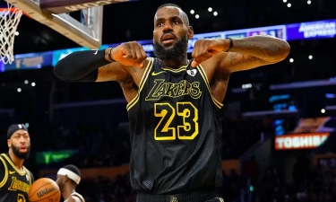 Pecah Rekor, LeBron James Sukses Jadi Pemain NBA Pertama yang Mencetak 40000 Poin