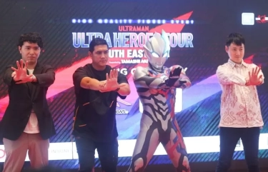 Penggemar Ultraman, Arda Naff Koleksi Action Figure hingga Bernostalgia di Ultraman Ultra Heroes Tour 2024