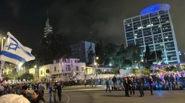 Ribuan Orang Israel Turun ke Jalan Menentang Pemerintah, 21 Orang Ditangkap di Tel Aviv