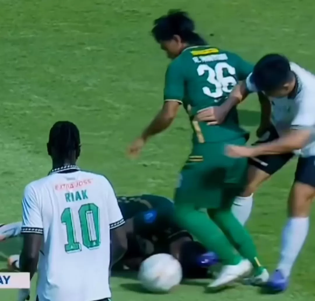 Sekjen PSSI Kecam Wahyudi Hamisi Sepak Kepala Bruno Moreira pada Laga Persebaya vs PSS, Berharap Ada Sanksi Berat!