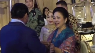 Momen Titiek Soeharto Pukul Manja Prabowo Saat Hadiri Pesta Pernikahan Anak Mentan