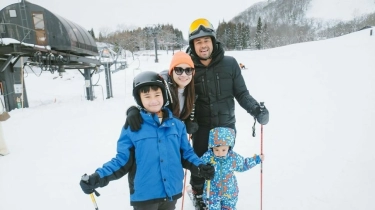 Sederet Potret Tampan Rafathar Anak Raffi Ahmad Main Ski, Pesona Tuan Muda Semakin Terpancar