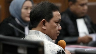 Didakwa Terima Rp 40 Miliar Terkait Korupsi BTS, Anggota BPK Achsanul Qosasi Tak Ajukan Eksepsi