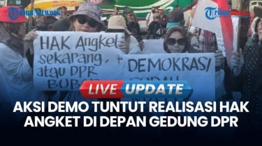 VIDEO Momen Aksi Demo di Depan Gedung DPR: Gerakan Keadilan Rakyat Tuntut Realiasi Hak Angket