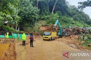 16 Orang Korban Banjir Bandang-Longsor Pessel Ditemukan Meninggal