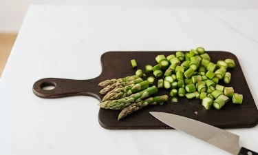 Mengandung Vitamin B6, B12 dan Vitamin K, Inilah 10 Manfaat Sayur Asparagus yang Wajib Diketahui!