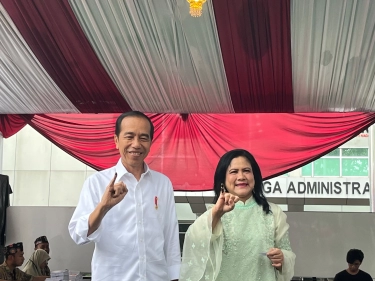 Jokowi Diisukan Berlabuh ke Partai Golkar, Airlangga Sambut Positif