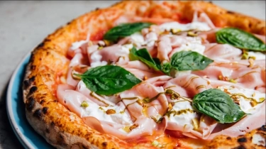 Menjajal Pengalaman Pizza Italia Gourmet Autentik di Indonesia, Coba Di Sini