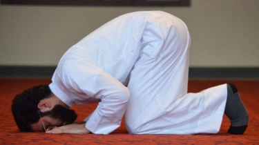 Raih Berkah Berlimpah, Ini Tata Cara Melaksanakan Salat Tahajud di Bulan Ramadan