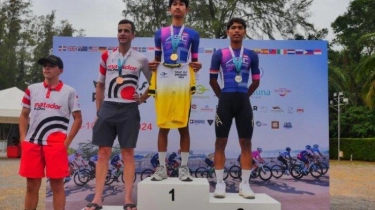 Kalahkan 24 Peserta dari Negara Lain, Pebalap Sepeda Indonesia Juara Umum di Tour of Phuket