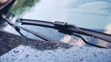 Ini Ciri-ciri Wiper Mobil Rusak, Bikin Nggak Nyaman saat Menembus Hujan