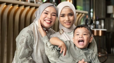 Jadi Model Busana Muslim, Ini 3 Rekomendasi Baju Lebaran Ala Fuji: Terjangkau dan Anggun Banget!