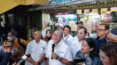 Sidak ke Pasar Kramat Jati, Mendag Zulhas Kaget Cabai Naik Rp 20.000 dalam Sehari