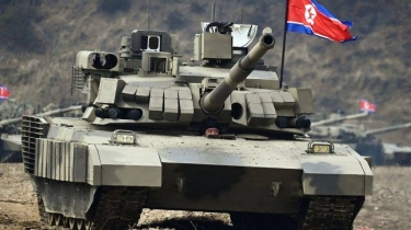 Kim Jong Un Kendarai Tank Sendiri saat Ikut Simulasi Perang Korea Utara