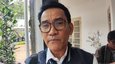 DPR Lamban Urus Hak Angket, Pengamat Refly Harun Dukung Ide Pengadilan Rakyat