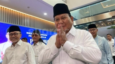 Prabowo Bukber di DPP PAN Bareng Zulhas, Dengar Kultum Gus Miftah Jelang Magrib