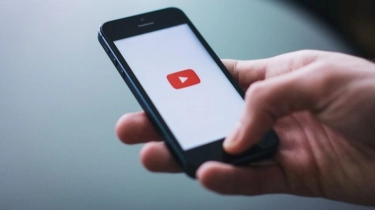 Cara Memutar Video YouTube di Latar Belakang Ponsel