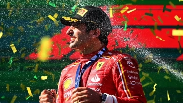 Carlos Sainz Berhasil Juarai F1 GP Australia: Kemenangan Non-Red Bull Pertama Musim Ini