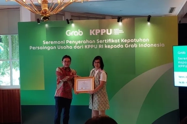 Grab Terima Sertifikat Penetapan Program Kepatuhan Persaingan Usaha dari KPPU RI