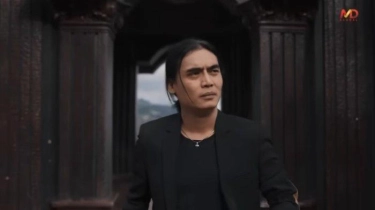 Chord Gitar dan Lirik Lagu Tulang Rusukku - Charly Van Houten: Bila Harus Menunggu, Ku Kan Tunggu