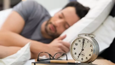Sering Tidur Setelah Sahur? Hentikan Kebiasaan Ini karena Bisa Menyakiti Lambung
