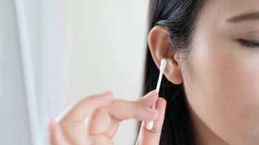 Apakah Mengorek Telinga Bisa Membatalkan Puasa? Begini Penjelasan Lengkap Buya Yahya